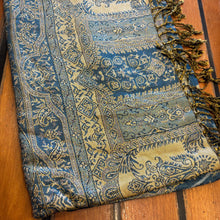 Load image into Gallery viewer, Paisley Scarves