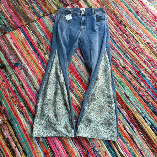 Upcycled Denim Flared Jeans Style 43 ~ Festival ~ 70s Style ~