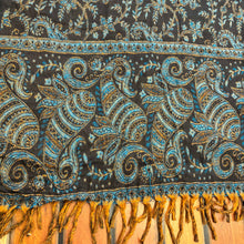 Load image into Gallery viewer, Paisley Blanket/Shawls