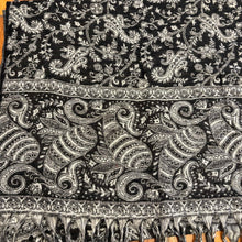 Load image into Gallery viewer, Paisley Blanket/Shawls
