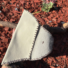 Load image into Gallery viewer, Handmade Leather Foraging Pouch