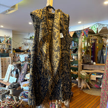 Load image into Gallery viewer, Paisley Nepalese Tunic ~ Festival ~ Gypsy