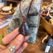 Load image into Gallery viewer, Boulder opal Handmade Necklace