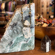Load image into Gallery viewer, Faden Quartz Handmade Necklace