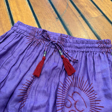 Load image into Gallery viewer, Ohm Cotton Shorts