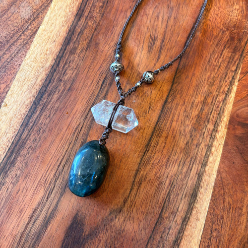 Labradorite Macrame Necklace