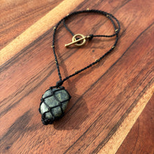 Load image into Gallery viewer, Serpentine Macrame Necklace