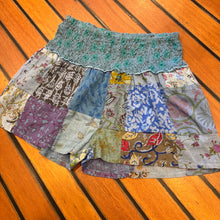 Load image into Gallery viewer, Hippie Patch Shorts
