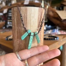 Load image into Gallery viewer, Handmade Howlite Macrame Choker