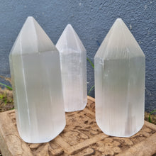 Load image into Gallery viewer, Selenite Generator