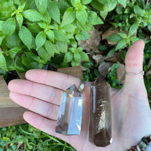 Load image into Gallery viewer, Smoky Quartz Points @ Random
