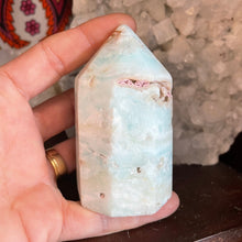 Load image into Gallery viewer, Caribbean Calcite Free Standing Point