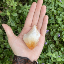 Load image into Gallery viewer, Rough Citrine Points